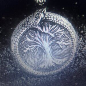 Delicate quality well design Tree of Life pendant & necklace for him, brand new